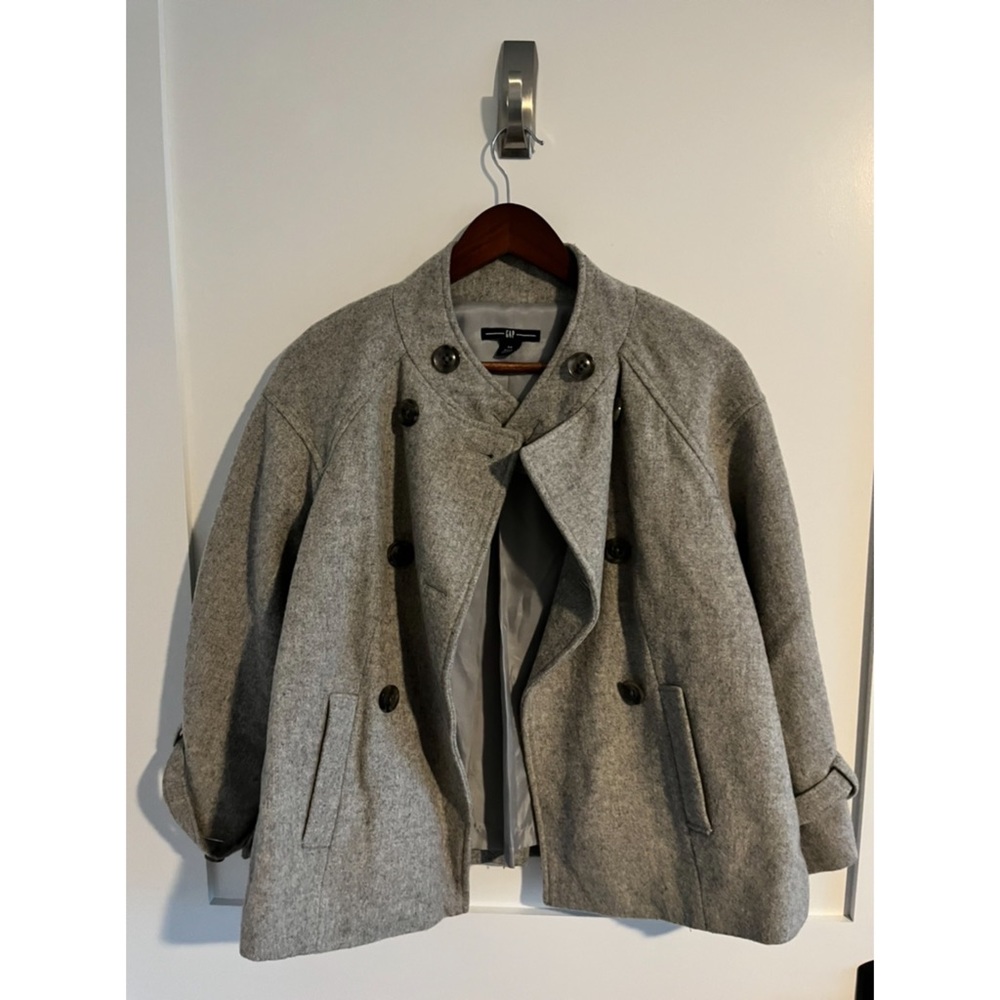 Gap cape coat